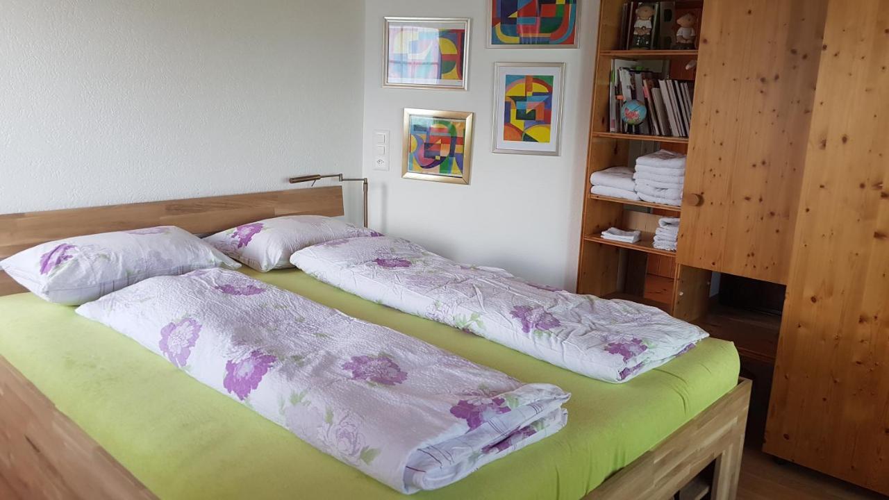 Traumhaftes Chalet Mit Seesicht Krattigen Kültér fotó