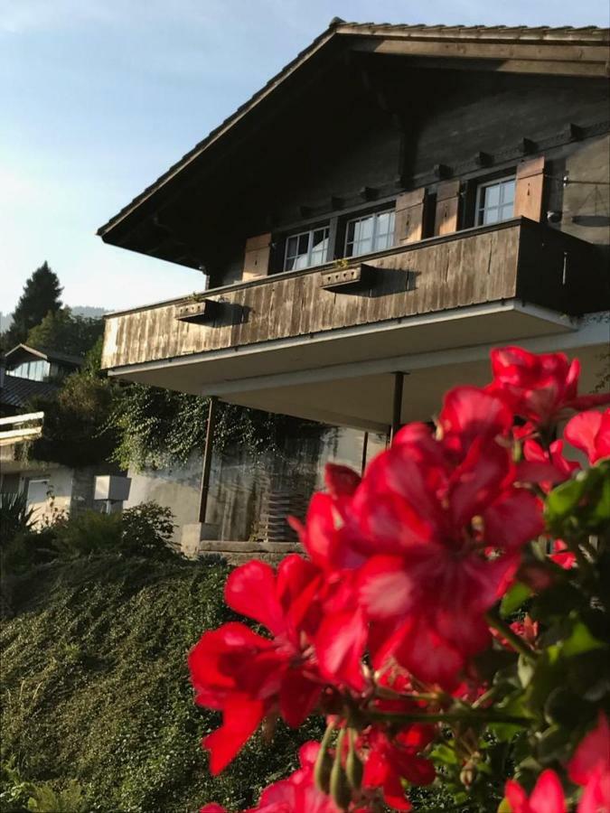 Traumhaftes Chalet Mit Seesicht Krattigen Kültér fotó